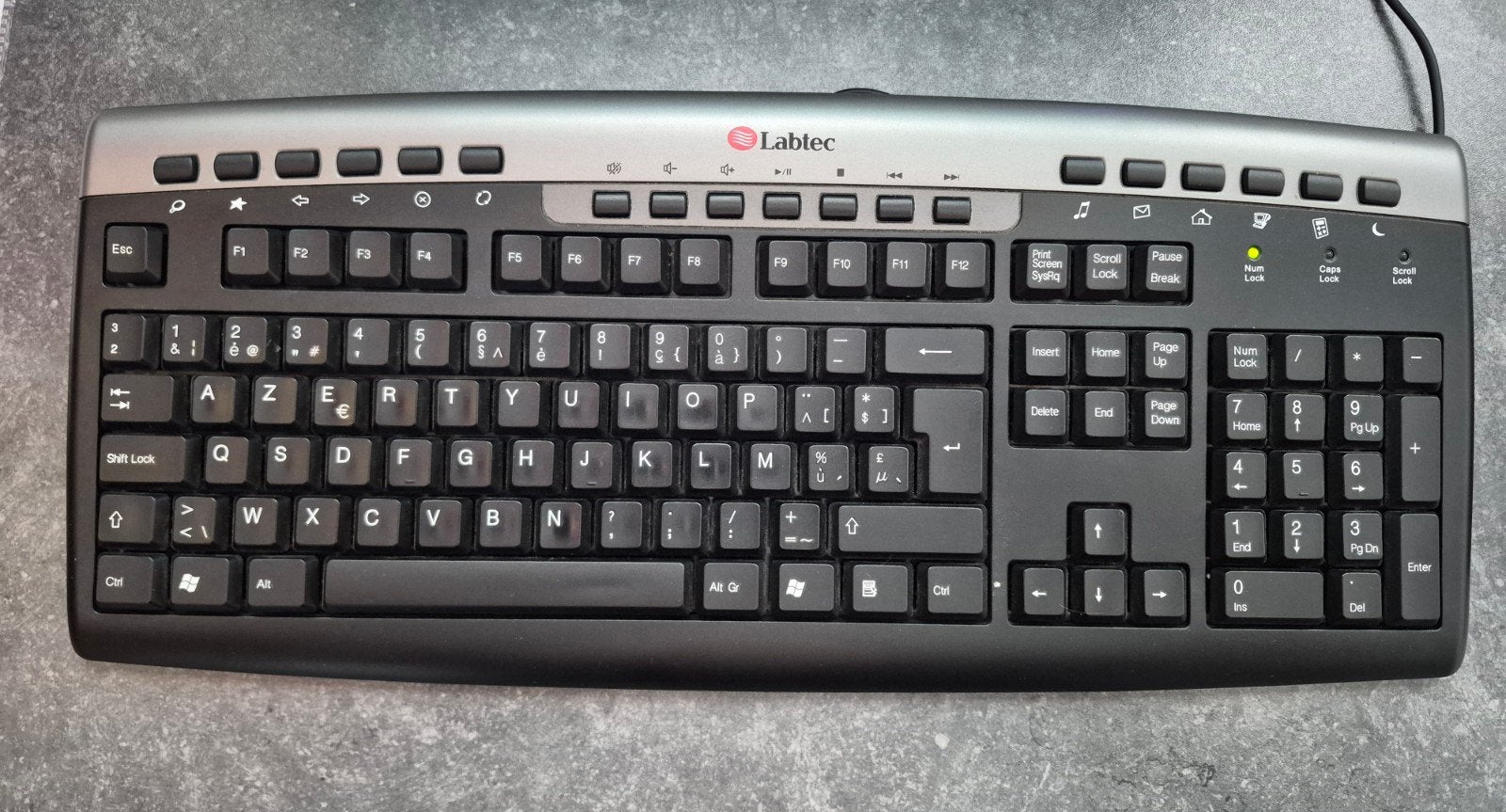 Toetsenbord + muis, Ophalen of Verzenden, Azerty, Zo goed als nieuw, Bedraad