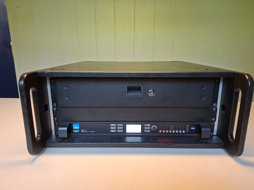 Lake LM44 systeem processor / X-over, Audio, Tv en Foto, Professionele apparaten, Ophalen of Verzenden, Zo goed als nieuw, Audio