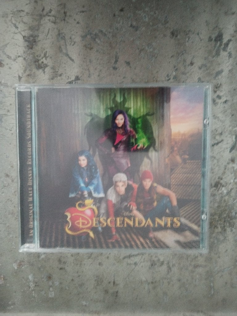 Descendants pakket (Disney), Cd's en Dvd's, Avontuur, Verzenden, Alle leeftijden, Zo goed als nieuw