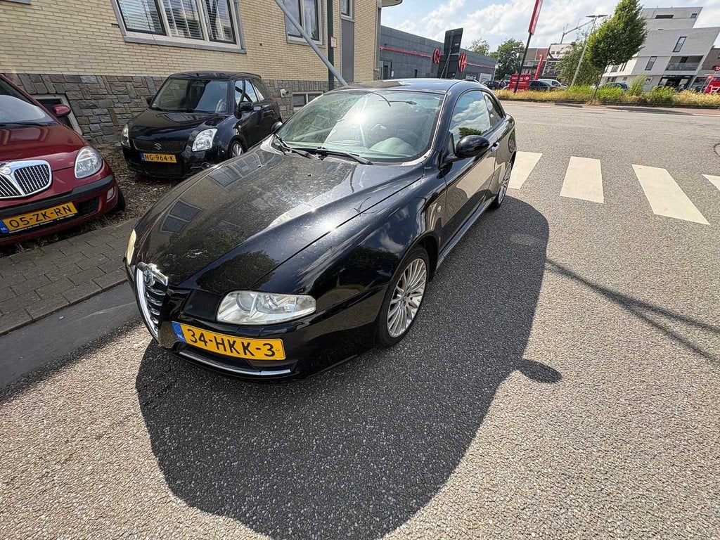 Alfa Romeo - GT - 2.0 JTS Imola - Voiture - 2009, Autos, Achat, Entreprise, Cabriolet, Toit ouvrant