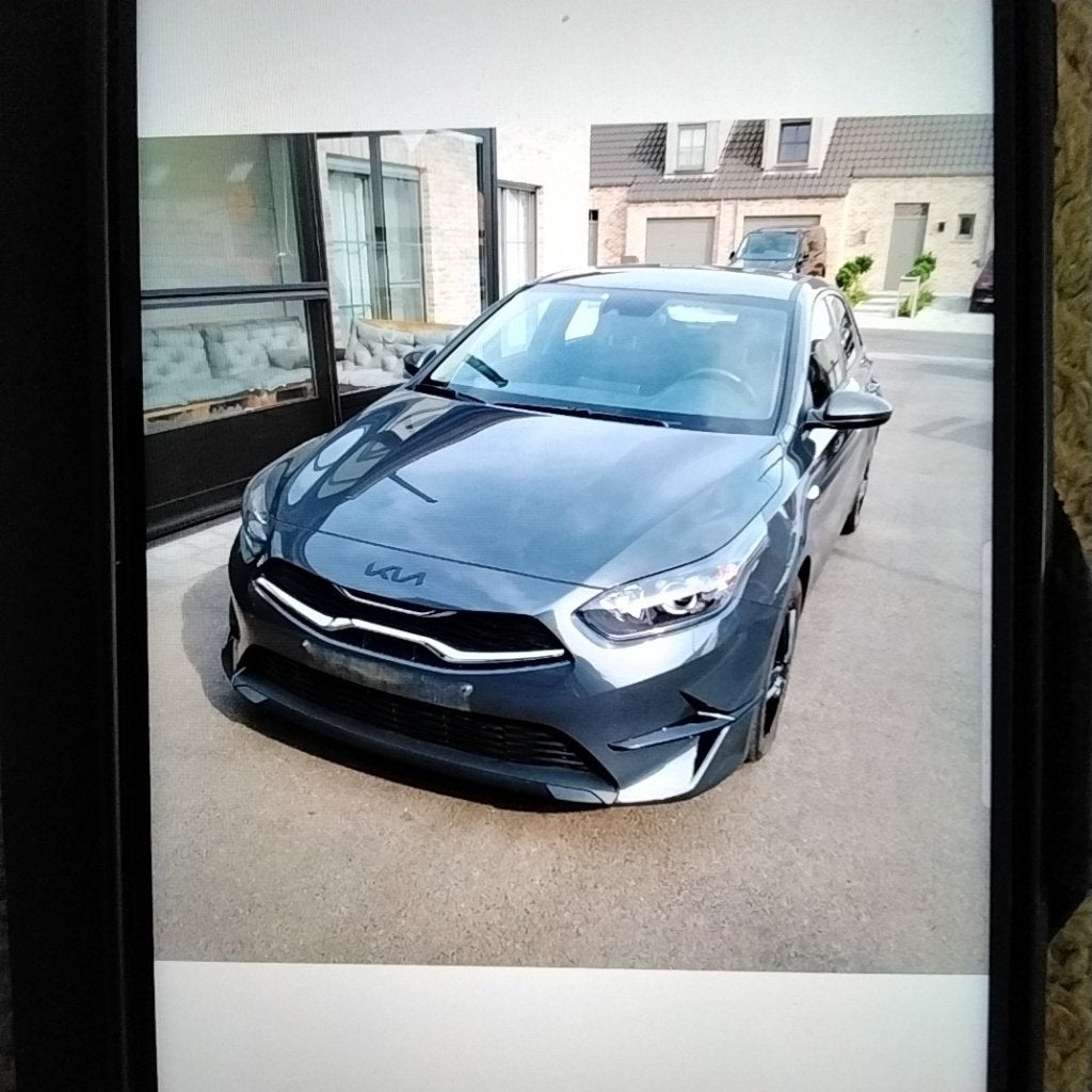 Kia Creed 1000cc à partir de mai 2022 avec 46 000 km, Autos, Argent ou Gris, Achat, Euro 6, Entreprise