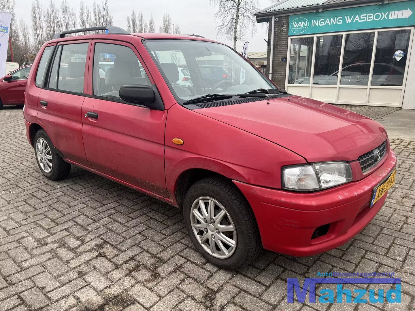MAZDA DEMIO ROOD SU rechts voorscherm zijscherm 1996-2003, Shinchi, Fuchu-Cho 3-1
730-8670  Hiroshima, Mazda Motor Corporation