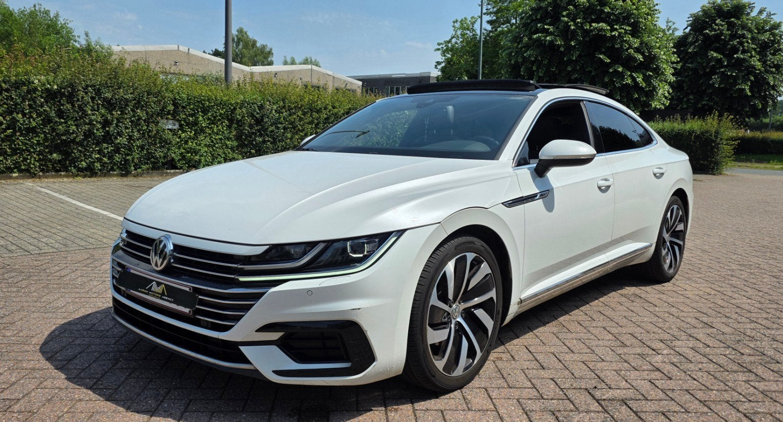 Vw Arteon R-Line 2017 FULL OPTIONS Euro 6C, Auto's, Volkswagen, Automaat, Arteon, Wit, Leder