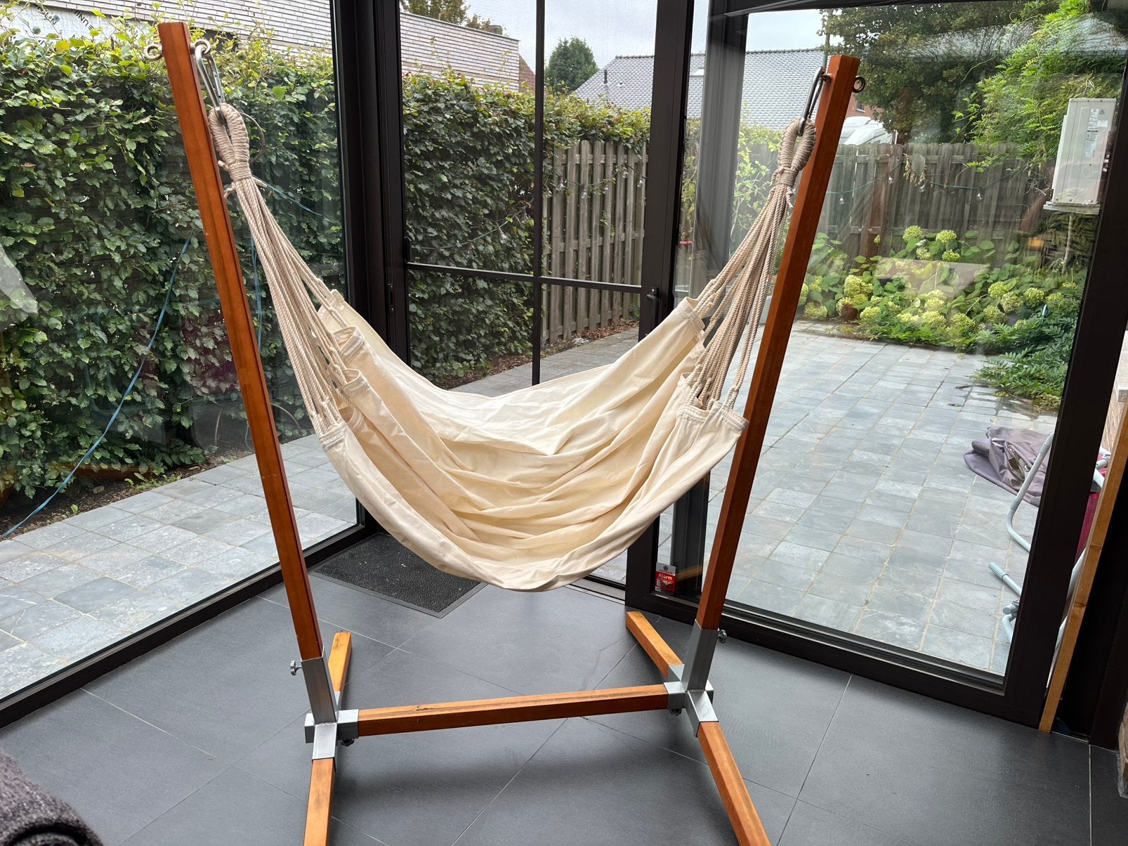 Stevige hangmat op houten staander, Tuin en Terras, Ophalen, Zo goed als nieuw, Buiten