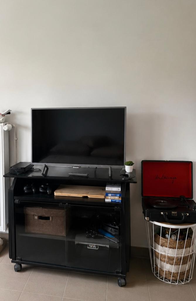 Meuble tv, Enlèvement, Comme neuf