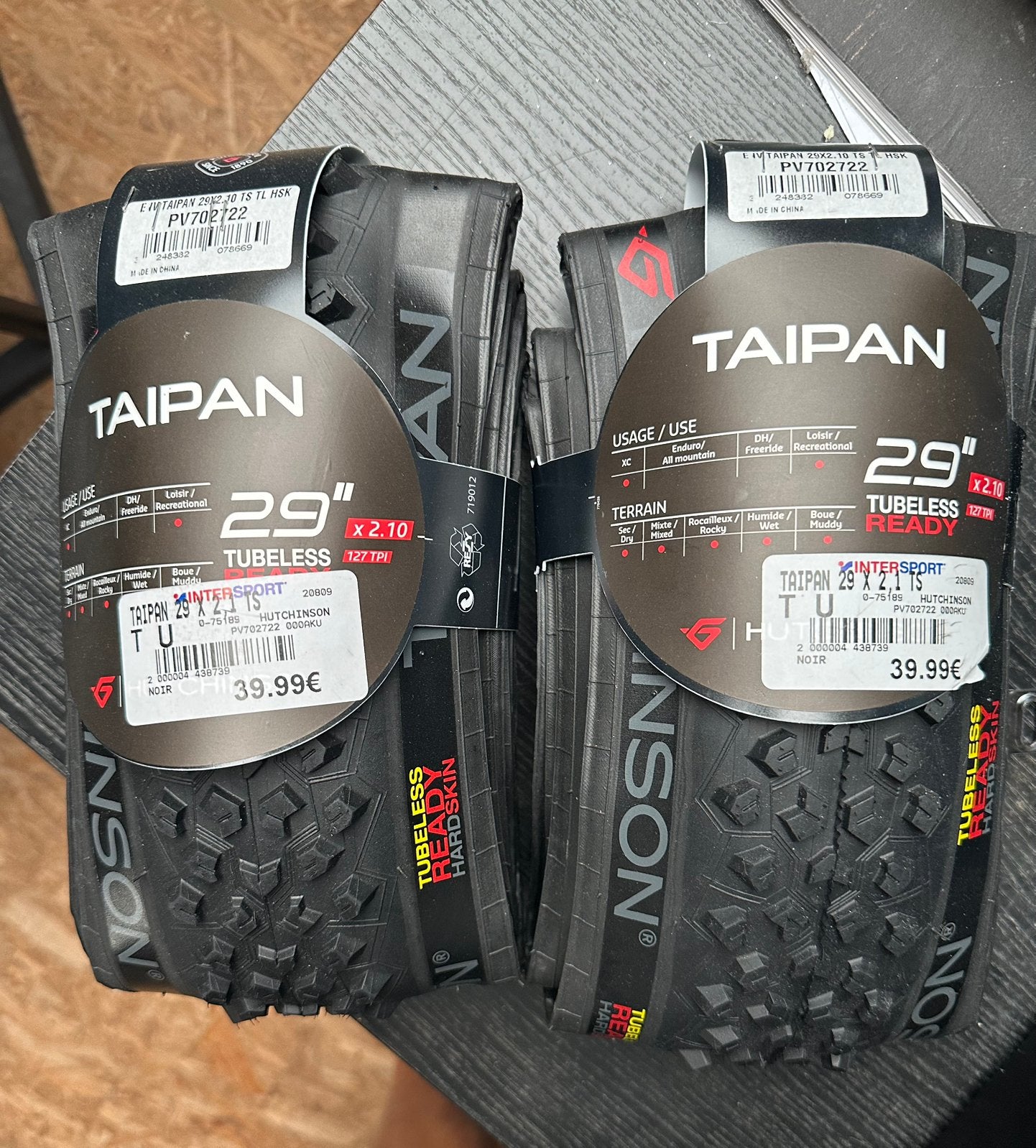 Pneu VTT Hutchinson Taipan 29x2.1 TLR, Vélos & Vélomoteurs, Vélos Pièces, Neuf, Caoutchouc, Pneu, Enlèvement ou Envoi