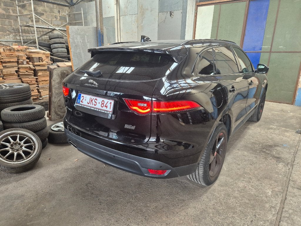 Jaguar F-Pace 2.0d 2017 165.000kms motorschade, Autos, Jaguar, Cuir, Phares entièrement LED, Achat, Euro 6