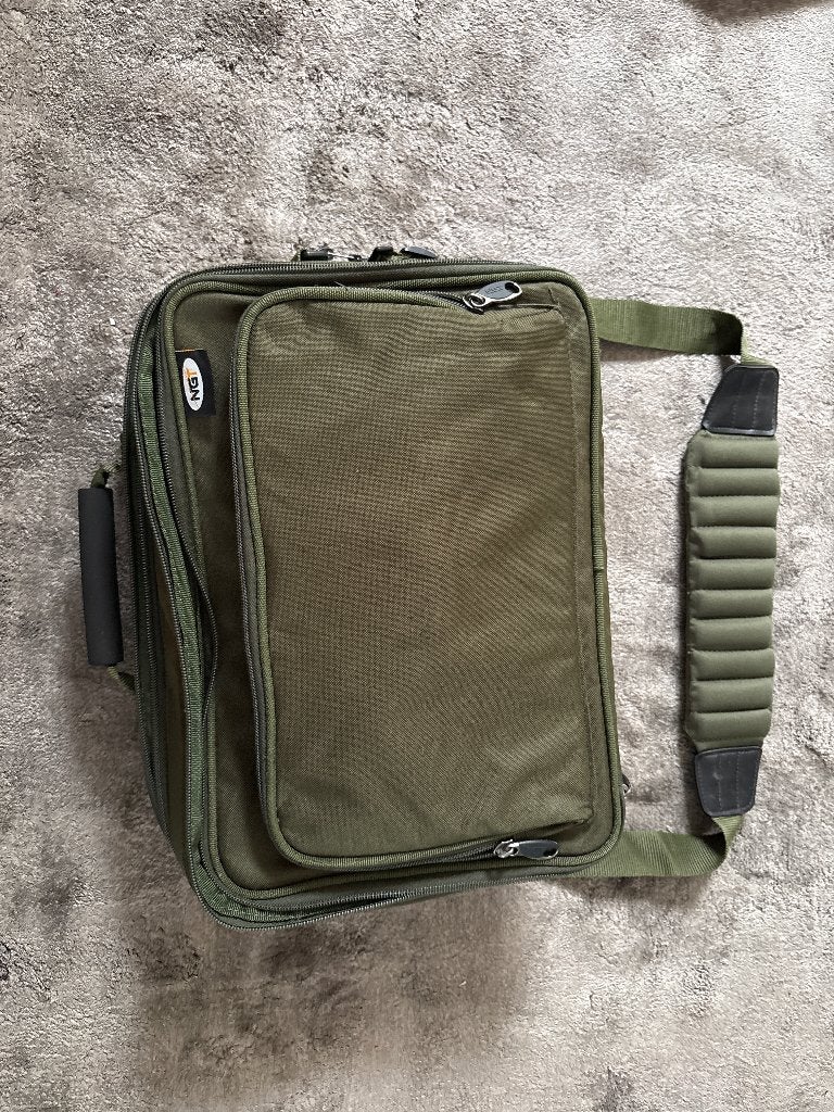 NGT box case system — bivvy table ingebouwd, Hobby en Vrije tijd, Ophalen, Zo goed als nieuw