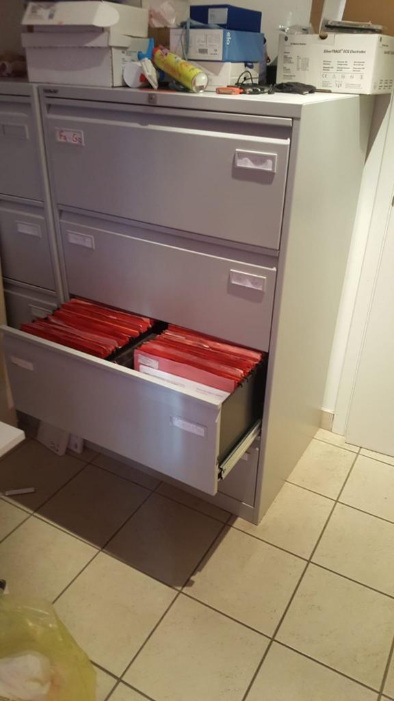 Metalen meubelen, bestandsclassificatie, Huis en Inrichting, Kasten | Roldeurkasten en Archiefkasten, Metaal