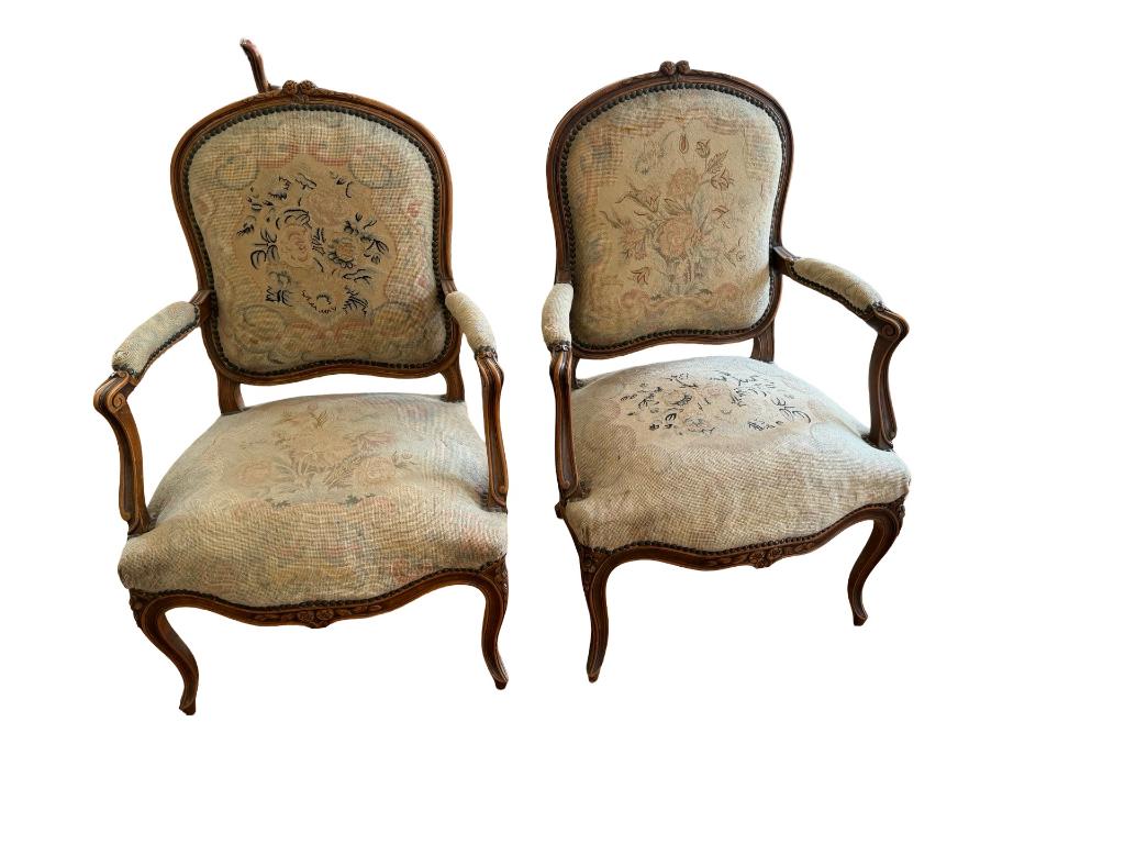 Paar bergères in Louis XV-stijl - gesneden hout, Ophalen