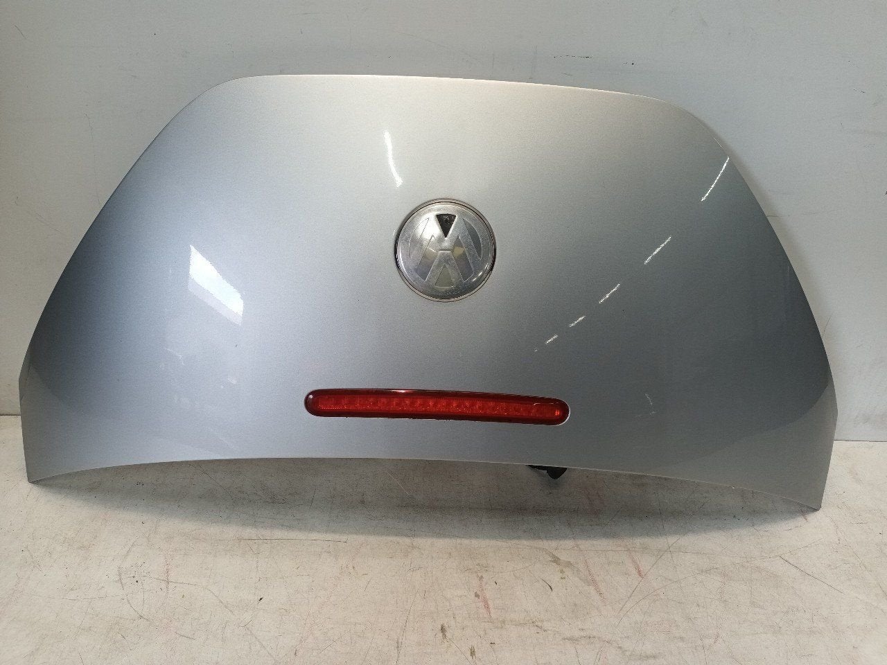 Achterklep Volkswagen New Beetle, Onderdelen@venauto.nl, Van der Ven Autorecycling B.V., Arrière, Ettenseweg 76, 4706 PB Roosendaal, The Netherlands