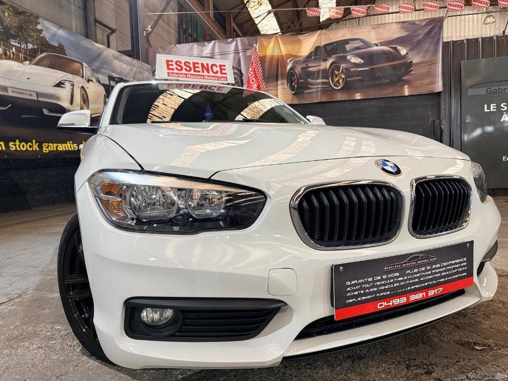 BMW 116i Bluetooth PDC Airco LED aluminium velgen, Auto's, BMW, Stof, Euro 6, Wit, Handgeschakeld