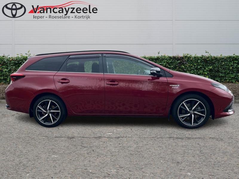 Toyota Auris Black Edition+trekhaak+cam+gps+sens V+A, Auto's, Toyota, Emergency brake assist, Euro 6, 136 pk, Break