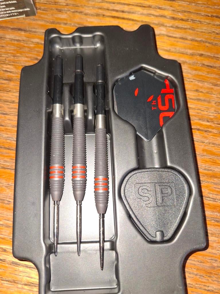 Darts pijlen 24g nieuw, Sport en Fitness, Darts, Ophalen, Pijlen