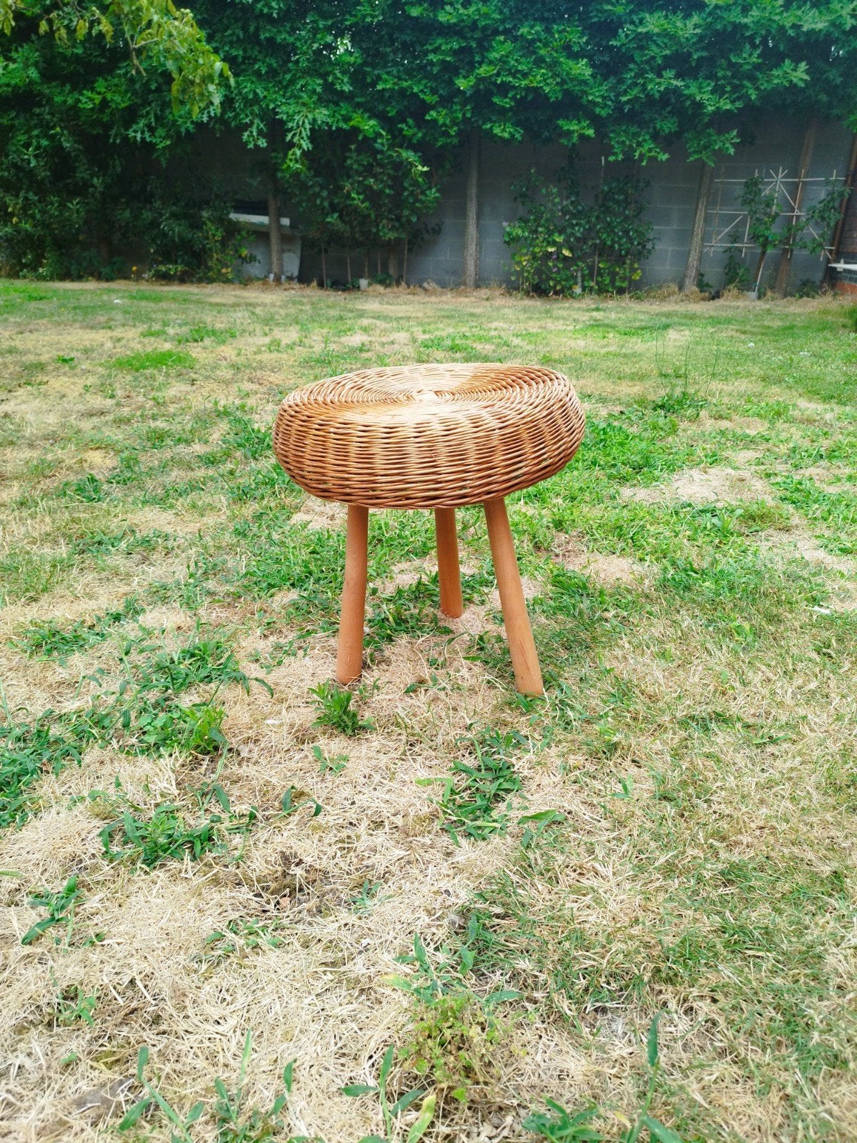 Tabouret, kruk, zitje in wilg, Huis en Inrichting, Ophalen, Zo goed als nieuw, Overige materialen