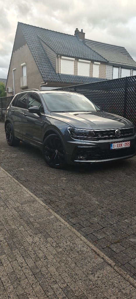 Volkswagen Tiguan R-Line, Autos, Argent ou Gris, Achat, 1968 cm³, Alcantara