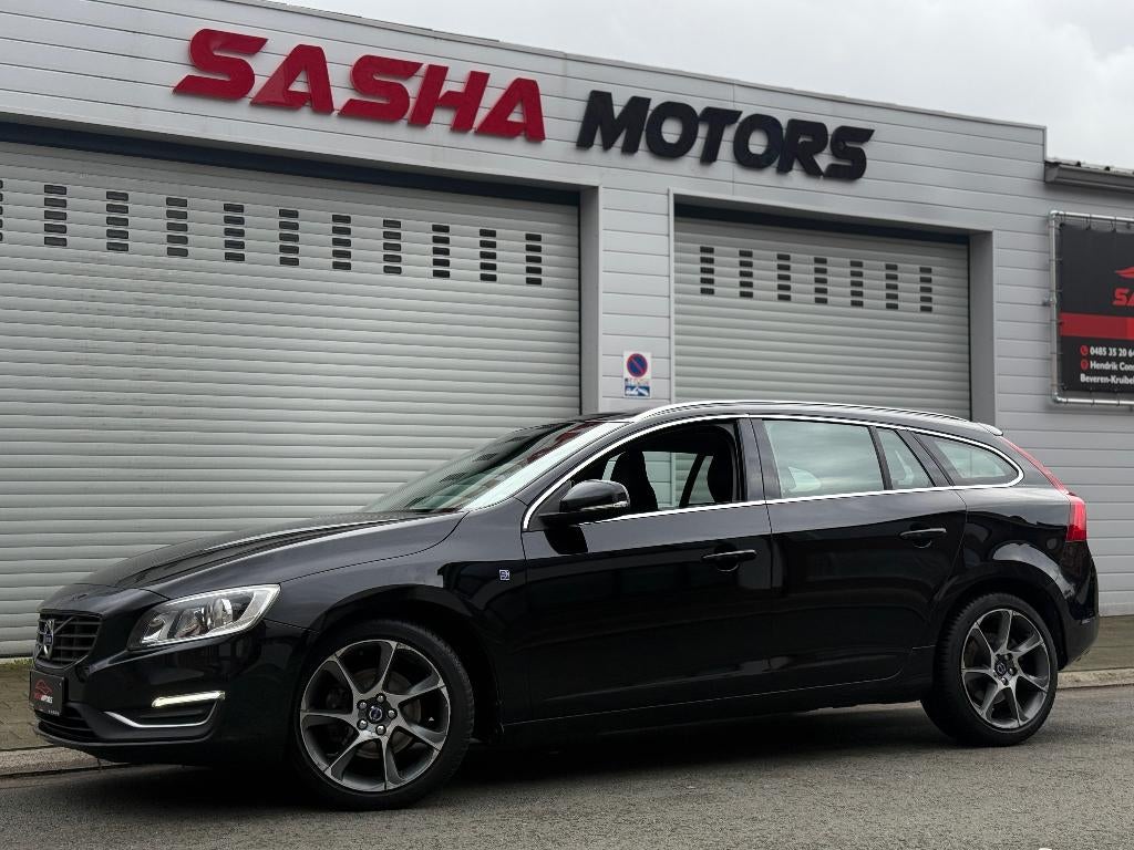 Volvo V60 Ocean Race 2.0 D2 Euro6 '15 | Full Service History, Autos, Volvo, Cuir, Achat, Euro 6, Entreprise