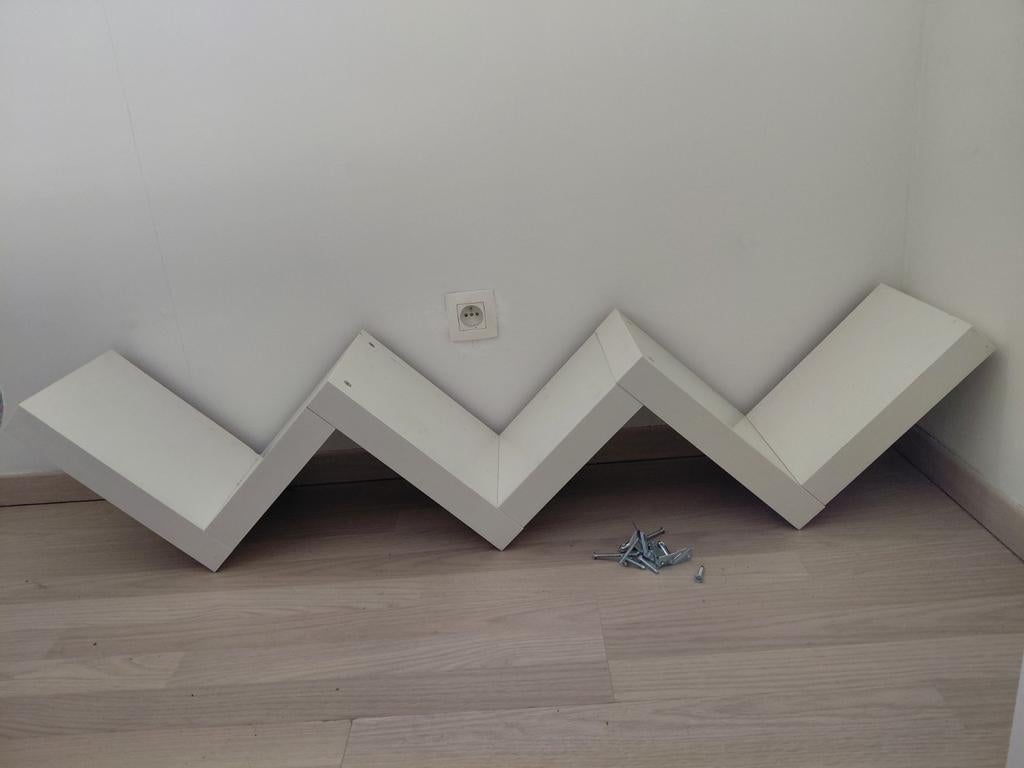 Étagère  Lack IKEA, Enlèvement