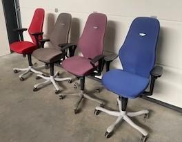 (26) Duurdere bureelstoelen verschillende kleuren, Huis en Inrichting, Ophalen, Gebruikt