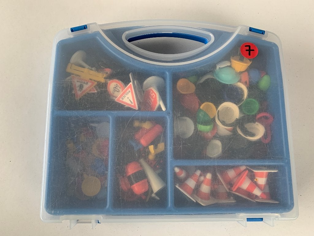 PLAYMOBIL: PLAYMOBILBOX MET GEVULDE ONDERDELEN, Ophalen of Verzenden, Zo goed als nieuw, Losse onderdelen