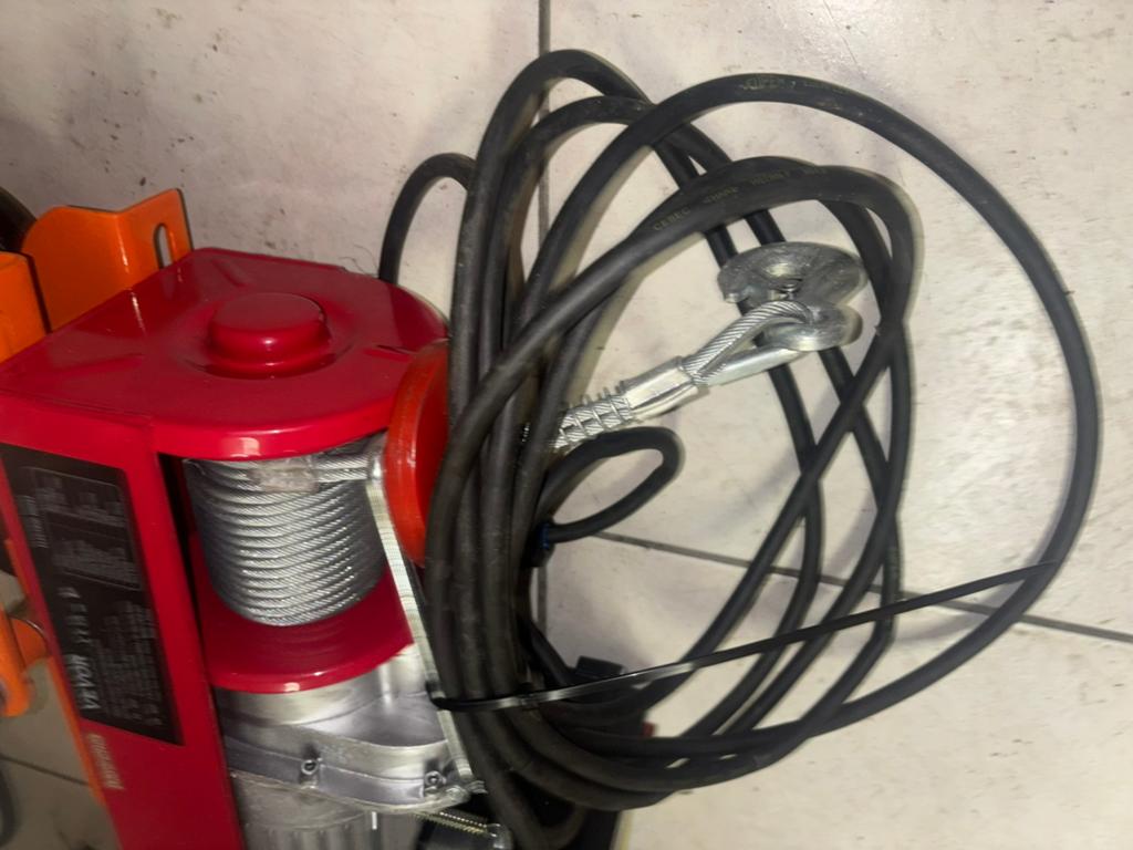Elektrische takel, Tuin en Terras, Waterpompen, Ophalen, Zo goed als nieuw