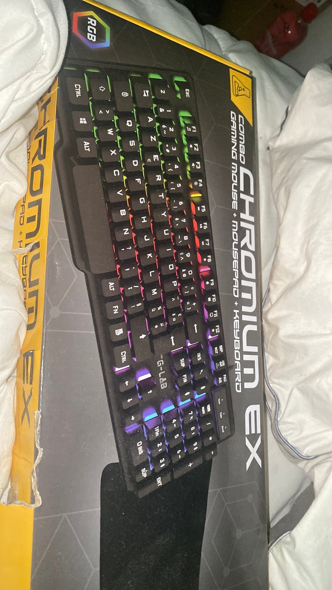 Clavier souris the g labs rgb va sur ps5 a venir chercher, Enlèvement ou Envoi, Comme neuf