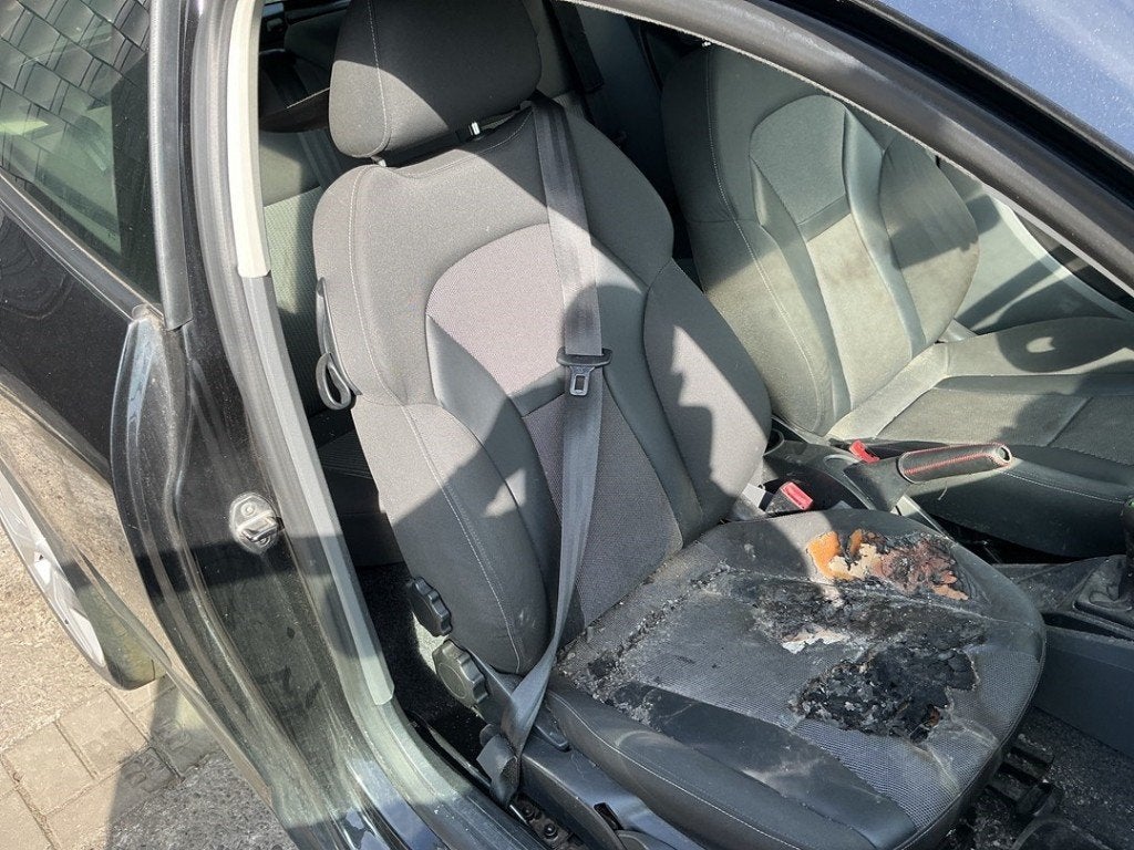 VEILIGHEIDSGORDEL RECHTS VOOR Ibiza IV (6J5) (|6J3857706|), Auto-onderdelen, Gebruikt, Service@seat.de, Seat Deutschland GmbH