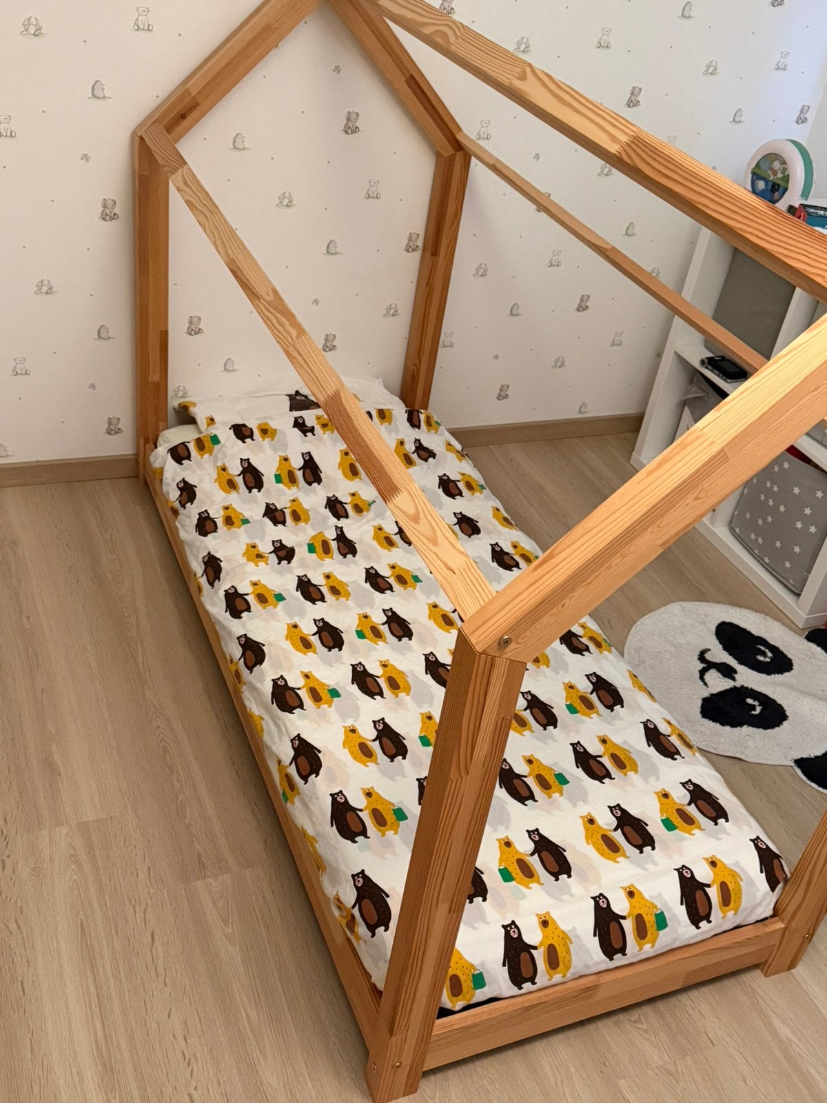 Joli lit cabane en bois (160x70 cm) + matelas et draps, Enlèvement, Comme neuf, Matelas