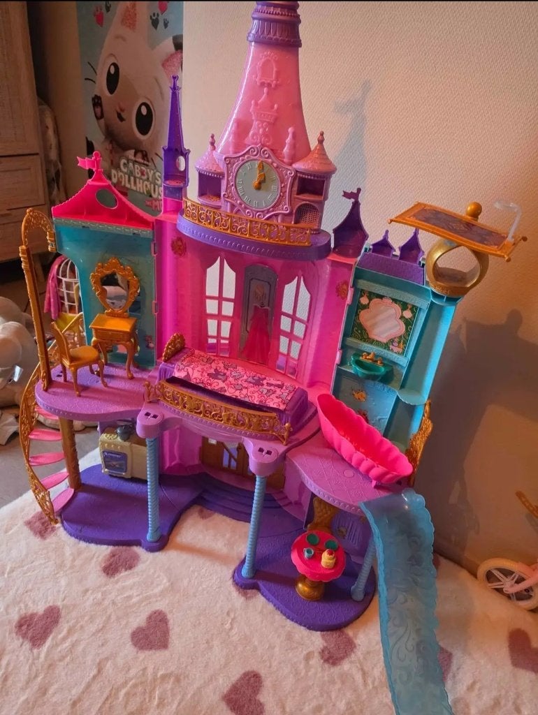 Disney princess kasteel, Kinderen en Baby's, Ophalen, Gebruikt, Poppenhuis