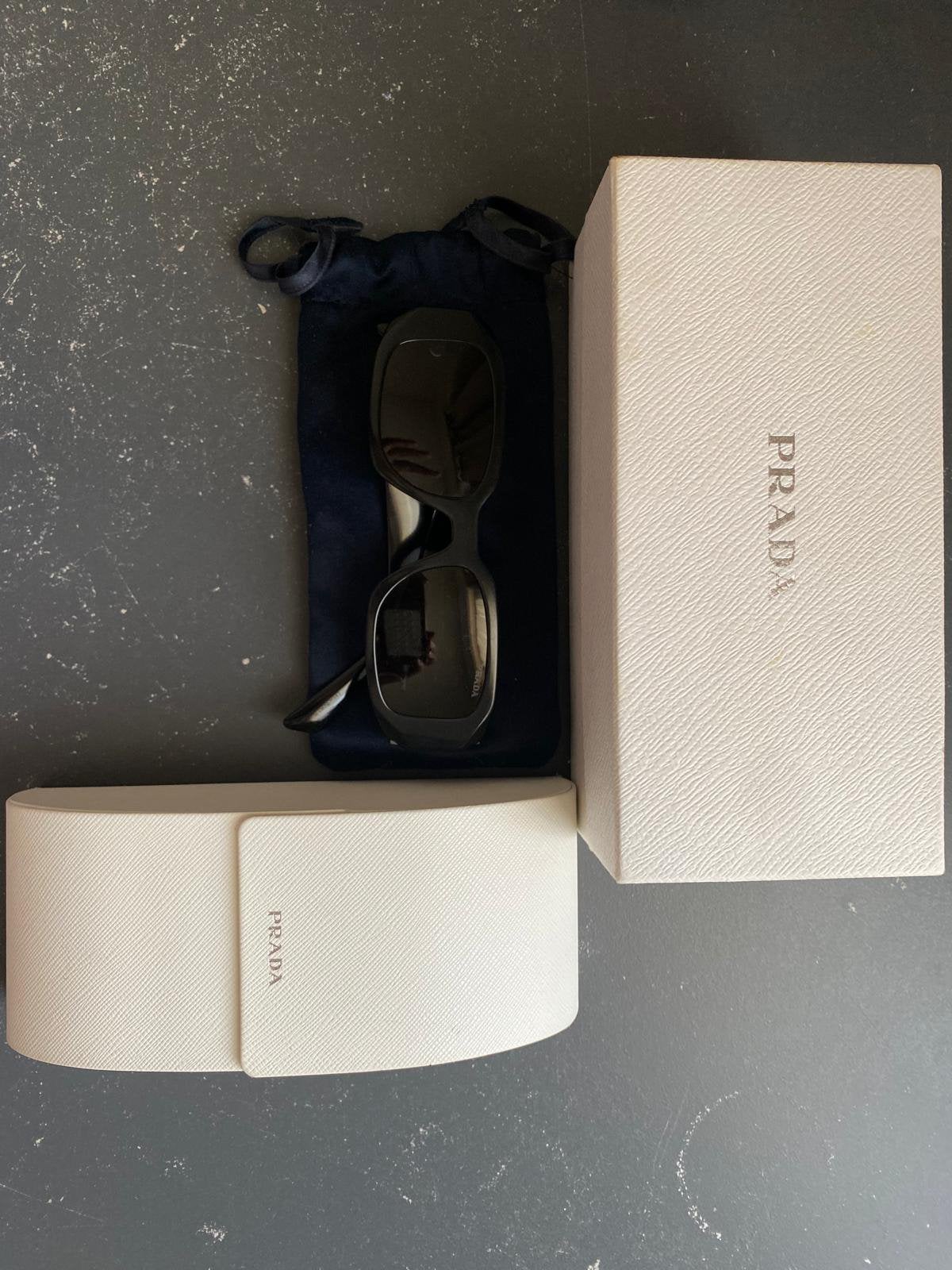 Lunettes de soleil Prada., Bijoux, Sacs & Beauté, Lunettes de Soleil & Lunettes | Hommes, Autres marques, Enlèvement ou Envoi