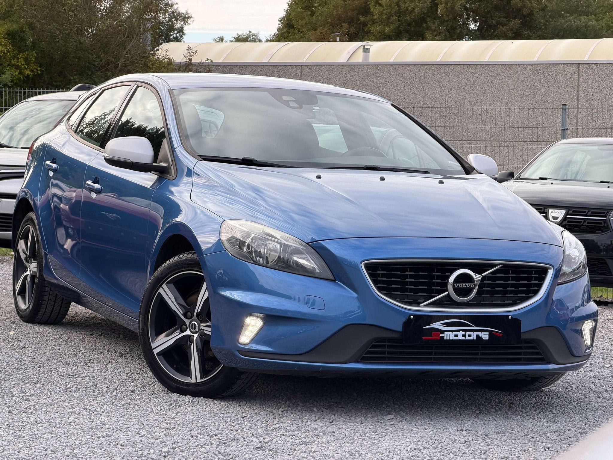 Volvo V40 * 2.0 D2 * R-Design * (bj 2017), Auto's, Voorwielaandrijving, Gebruikt, 4 cilinders, 1969 cc