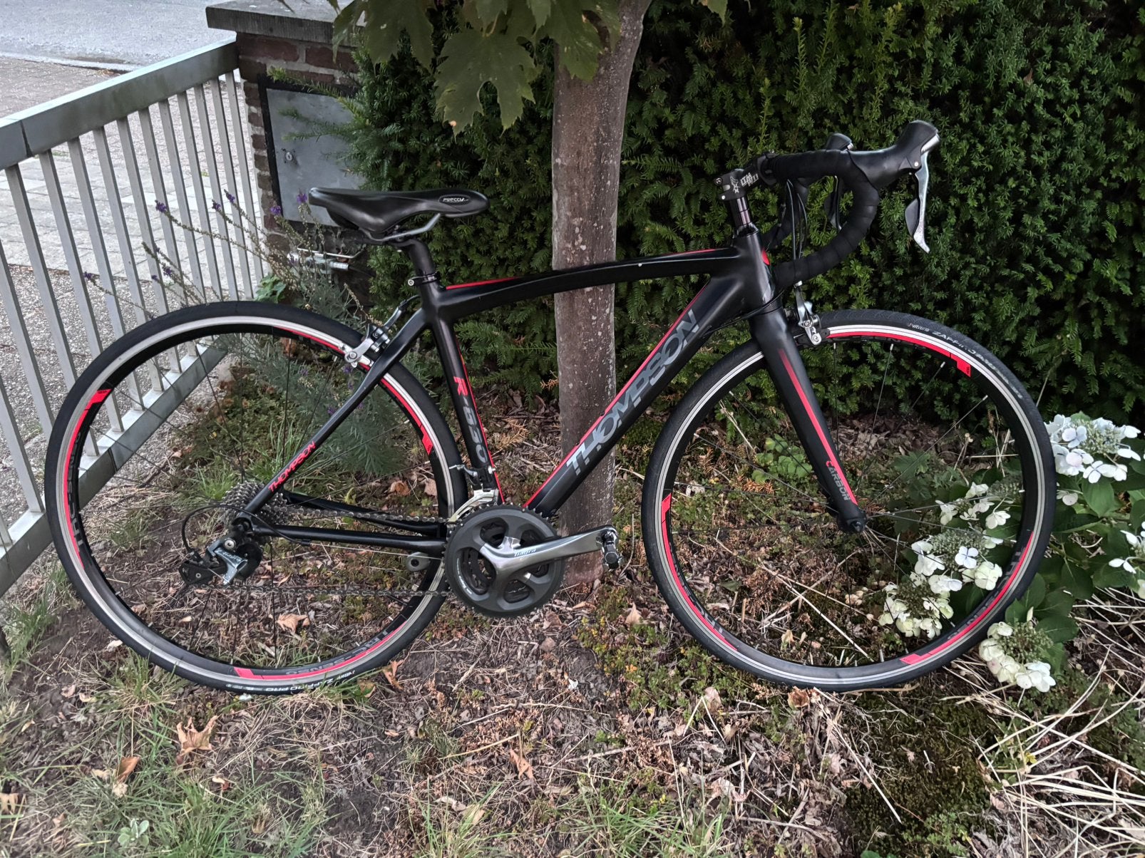 Vélo de route Thompson R-8300, Enlèvement, Comme neuf, Aluminium
