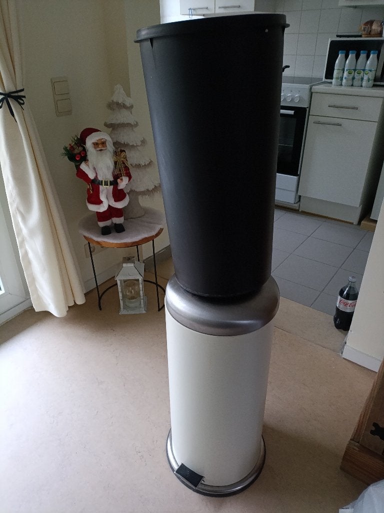 vuil bak in goede staat, Ophalen, Met pedaal, 20 tot 30 liter, Zo goed als nieuw