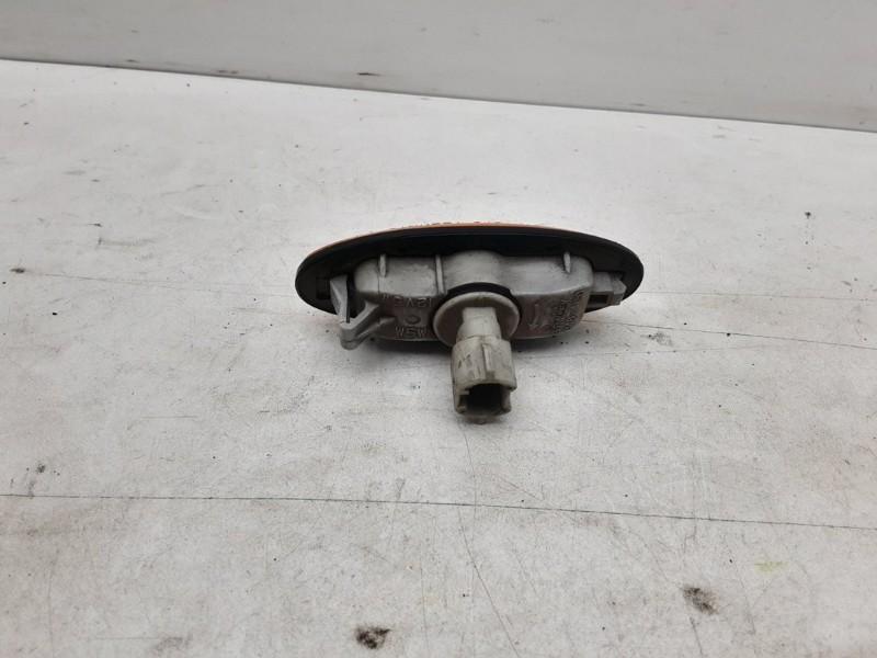 KNIPPERLICHT SCHERM LINKS VOOR Mazda 626 (GF14), Gebruikt, Mazda
