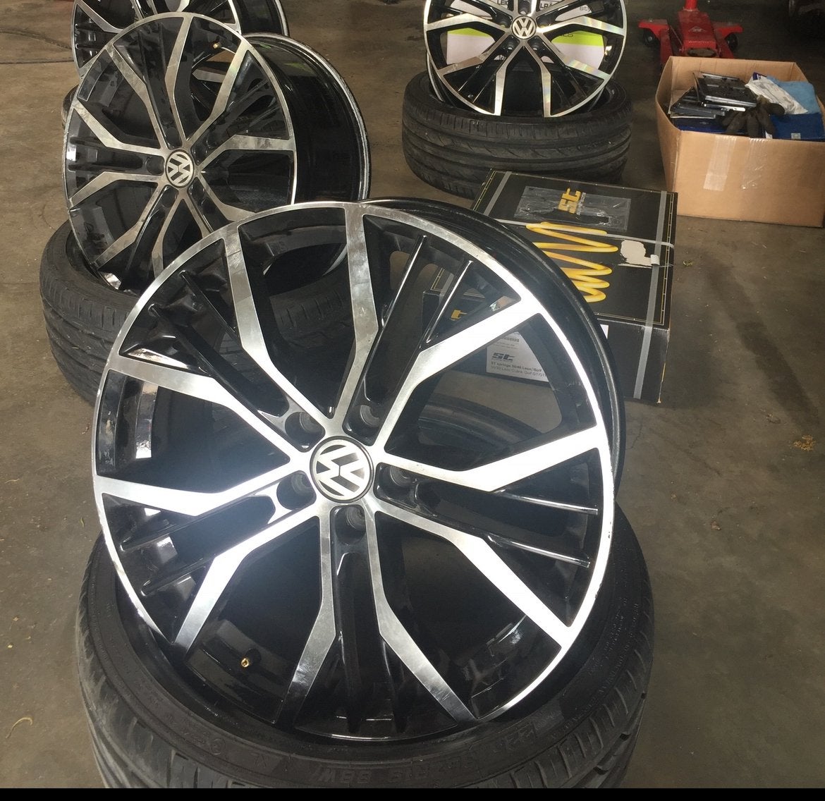 19 inch santiago velgen VW Golf GTI, Auto-onderdelen, Ophalen, 19 inch, Band(en)