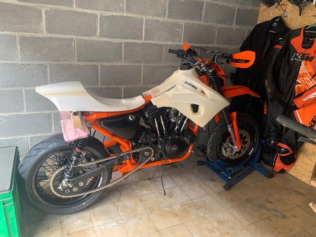 Spotster / Dirtster XL883, Motoren, 2 cilinders, Motorrijbewijs A, Gebruikt, 883 cc