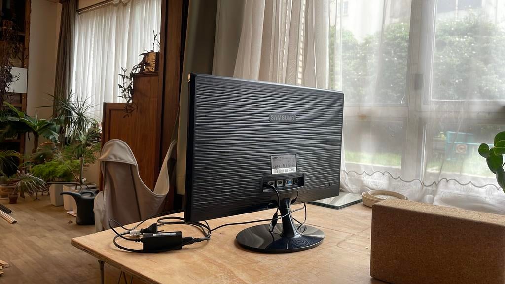 Samsung scherm 23 inch, Ophalen, Zo goed als nieuw