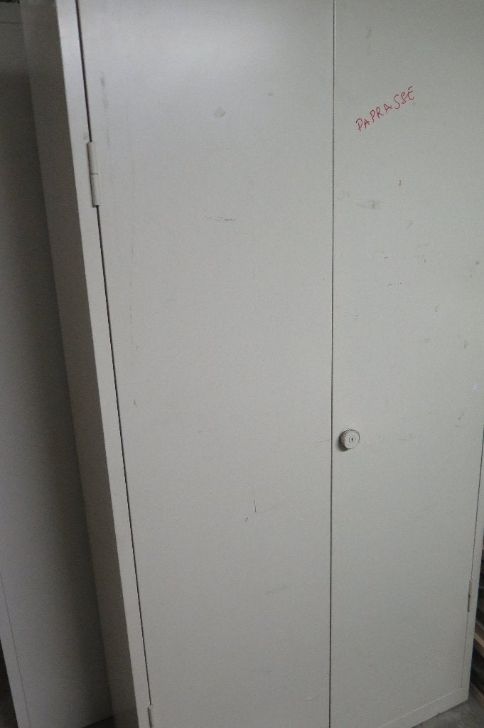 5 grote metalen kantoorkasten van BULO (prijs per unit), Huis en Inrichting, Kasten | Roldeurkasten en Archiefkasten, Gebruikt