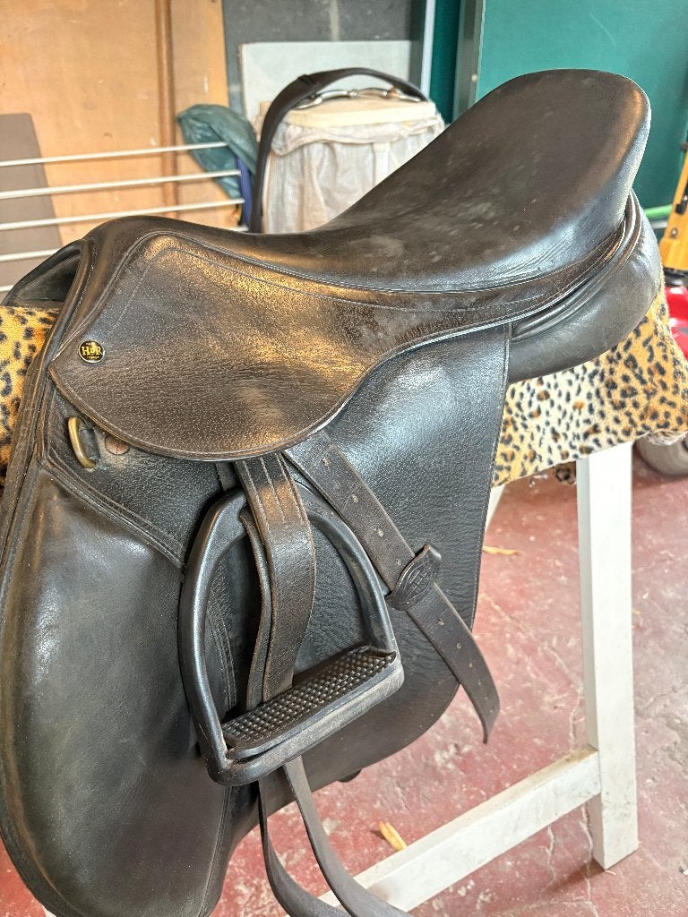 selle mixte obstacle, Animaux & Accessoires, Étriers inclus, Siège semi-creux, Obstacle, L (17.5 pouces)