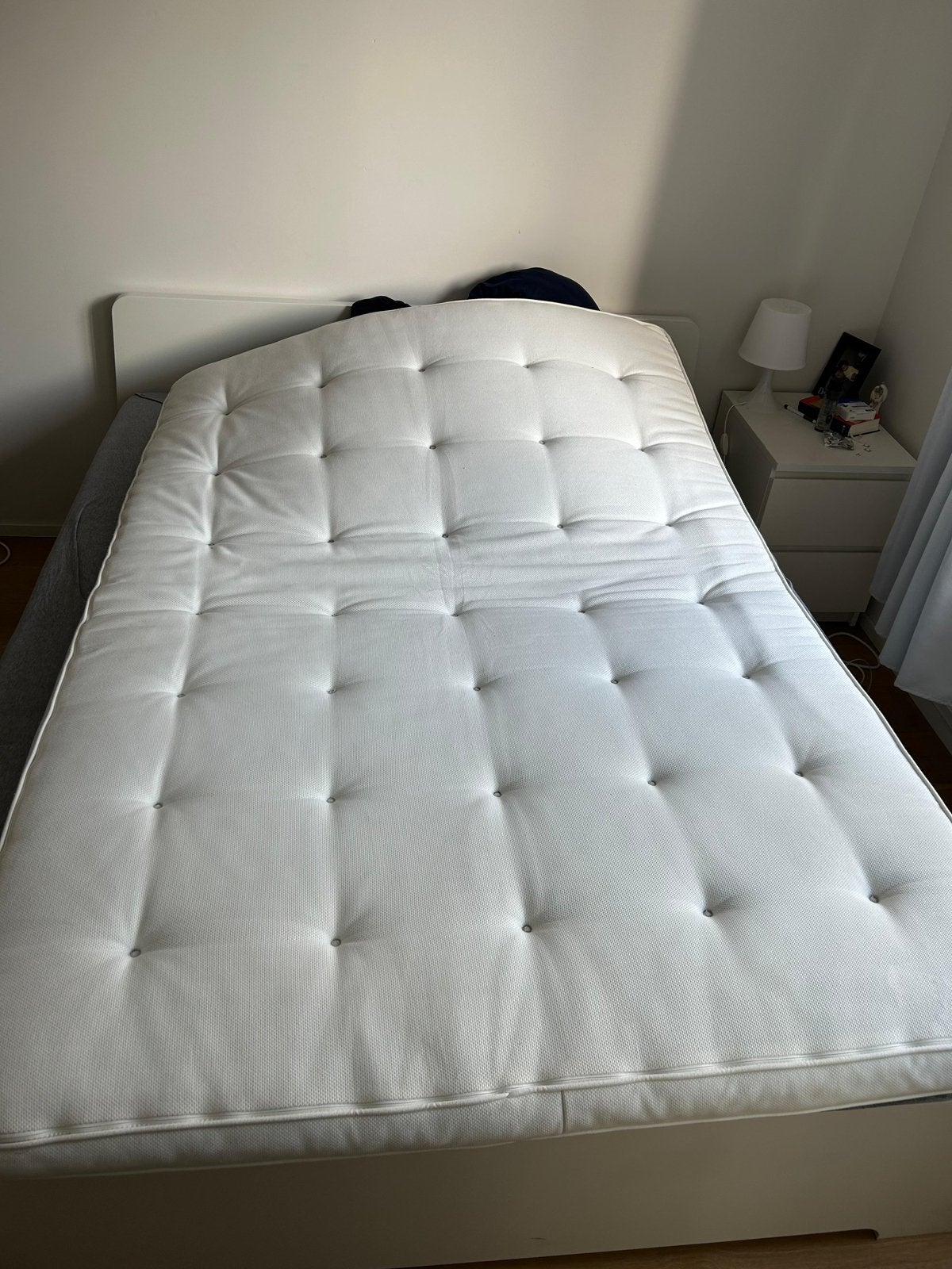 Sur matelas 2 places Ikea TUSTNA, Maison & Meubles, Enlèvement, Comme neuf