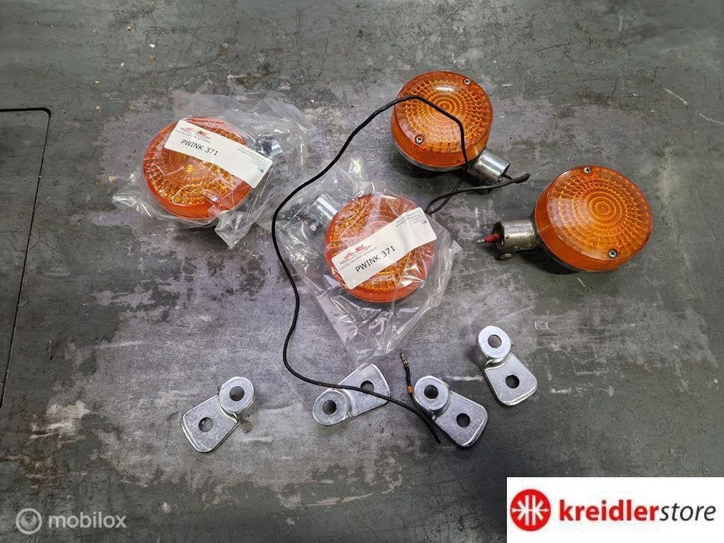 Honda CB 550 richting aanwijzers 2 nieuw 2 gebruikt, Honda, Honda, Enlèvement ou Envoi, Utilisé