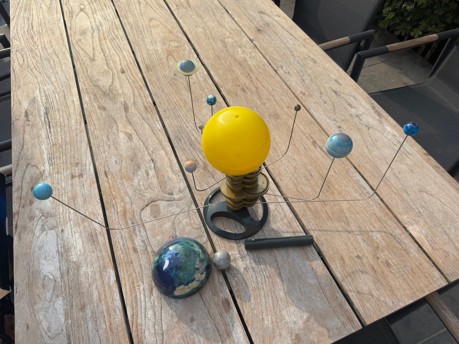 Buki gemotoriseerd zonnestelsel, Kinderen en Baby's, Ophalen, Zo goed als nieuw