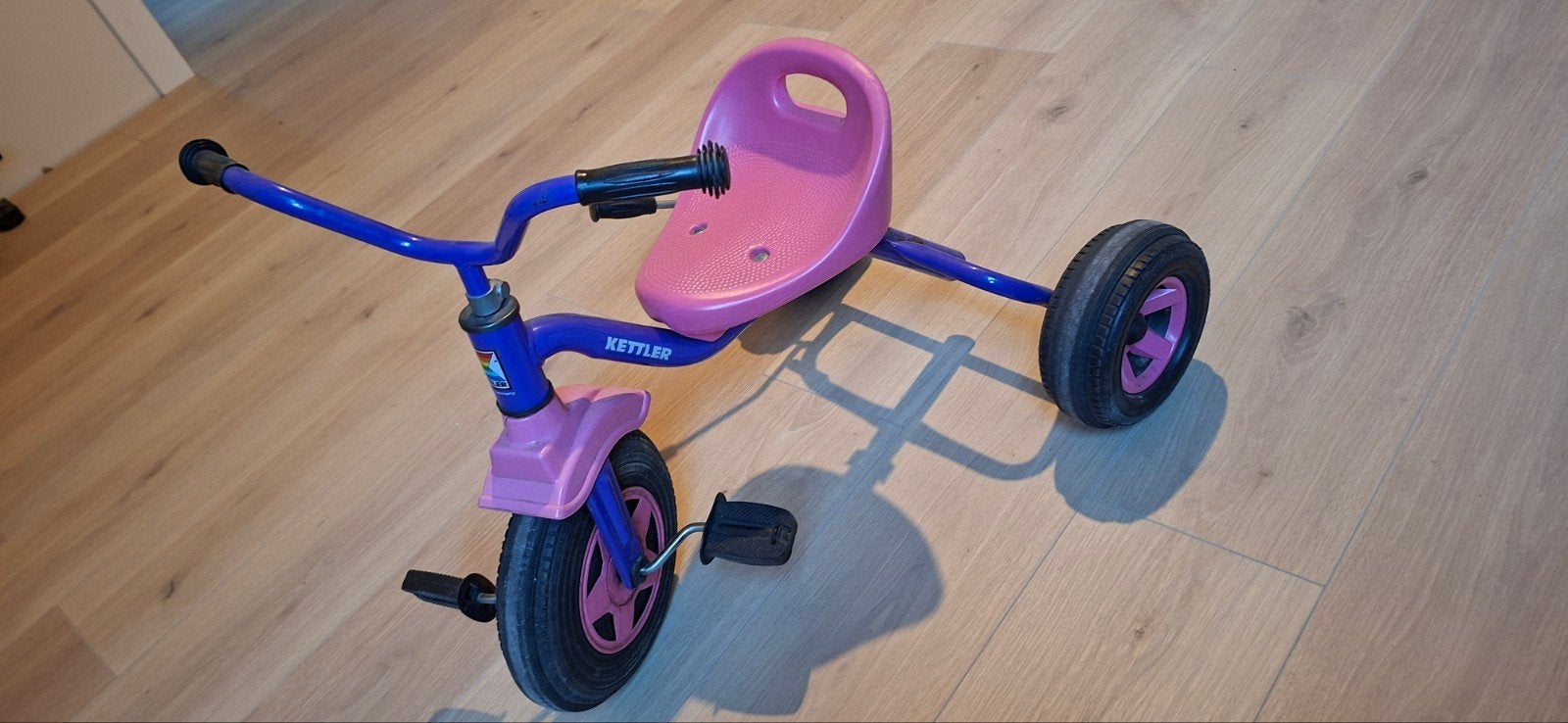 Kettler driewieler, Kinderen en Baby's, Speelgoed | Buiten | Voertuigen en Loopfietsen, Ophalen, Gebruikt, Trapvoertuig