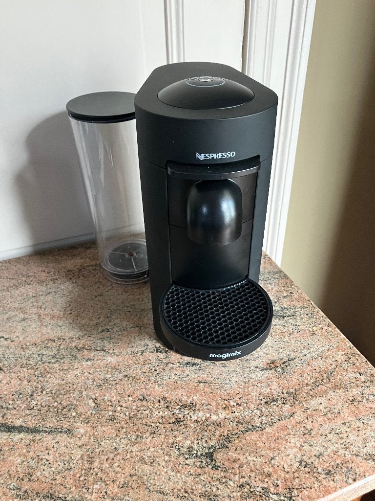 nespresso machine, Ophalen, Koffiemachine, Zo goed als nieuw, 1 kopje