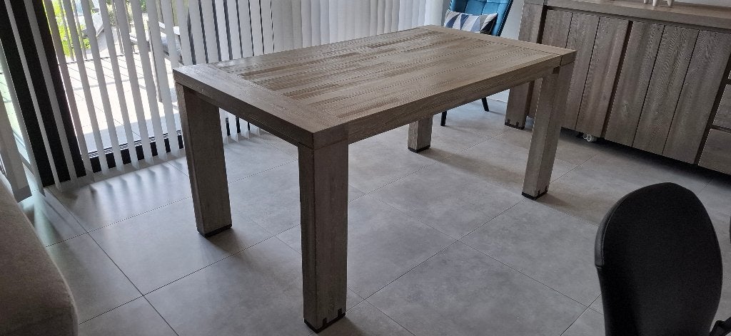 Eetkamertafel Henders &Hazel, Ophalen, Zo goed als nieuw