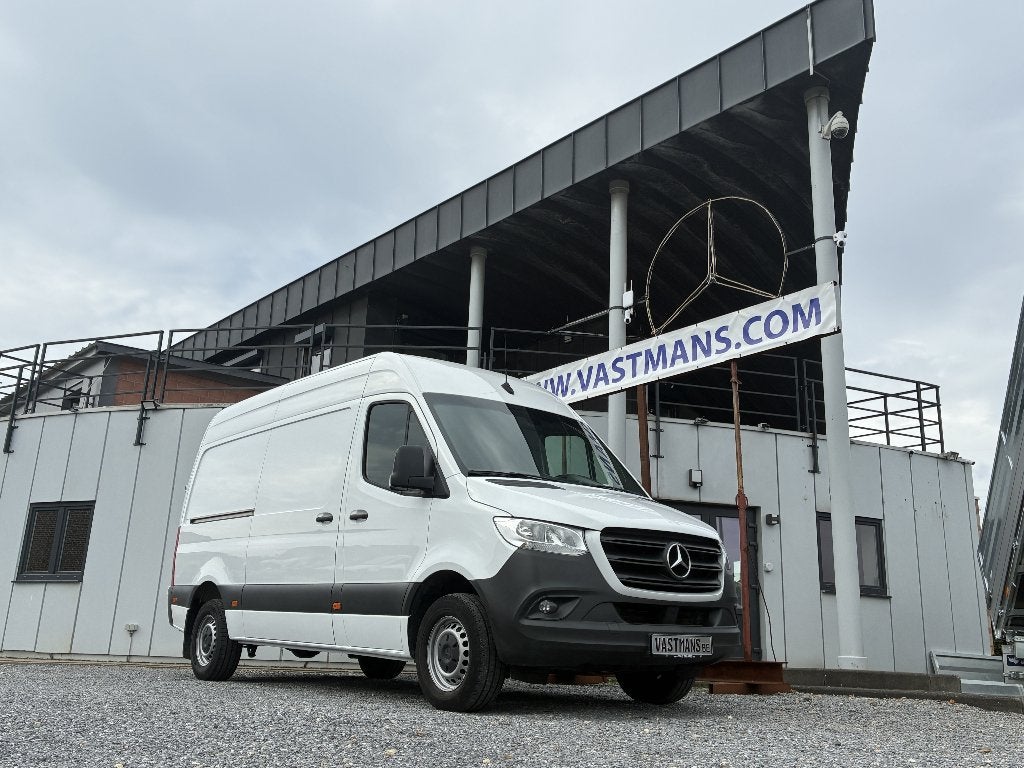 Mercedes-Benz Sprinter 317 40495€+TVA / Attelage 3500kg L2H2, Autos, Achat, Euro 6, Entreprise, 3 places