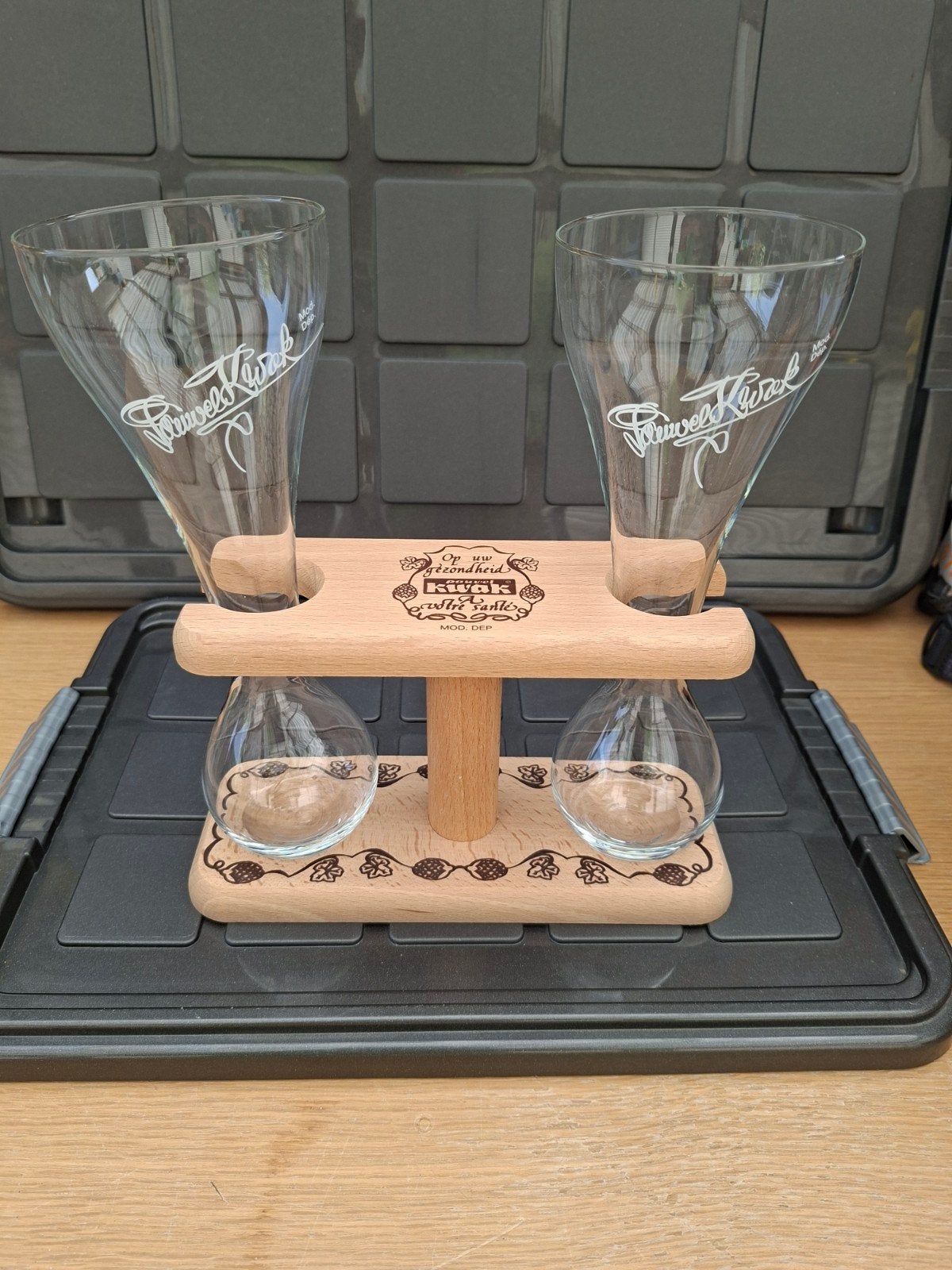 Dubbele Kwakglazen set, Ophalen