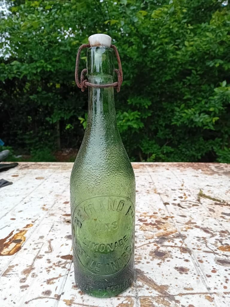Oude vintage waterfles Saint Leonard Beyrand, Enlèvement ou Envoi