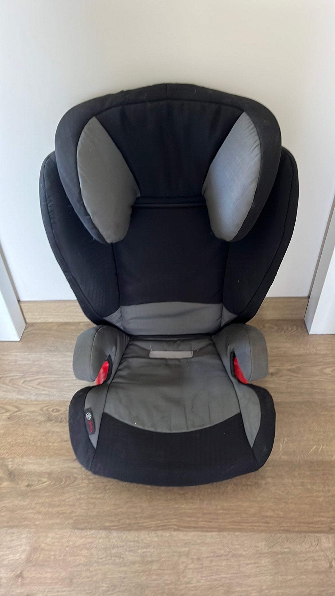 Auto stoel voor kinderen, Kinderen en Baby's, Autostoeltjes, Overige merken, Autogordel of Isofix, Gebruikt, Verstelbare rugleuning