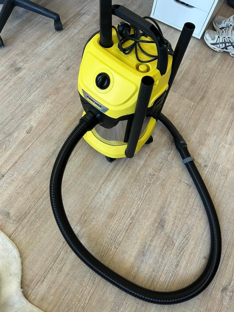 Aspirateur sec et humide Karcher TOUT NEUF, Bricolage & Construction, Matériel de nettoyage, Enlèvement, Neuf